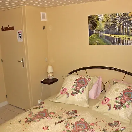 Le Pre De Luceau Bed & Breakfast Blet Exterior photo